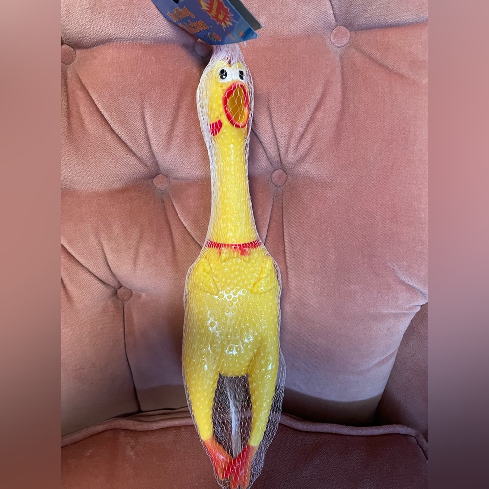 🐔 The Shrilling Chicken Rubber Chicken New With Tags Hilarious Gag Joke 🐔
